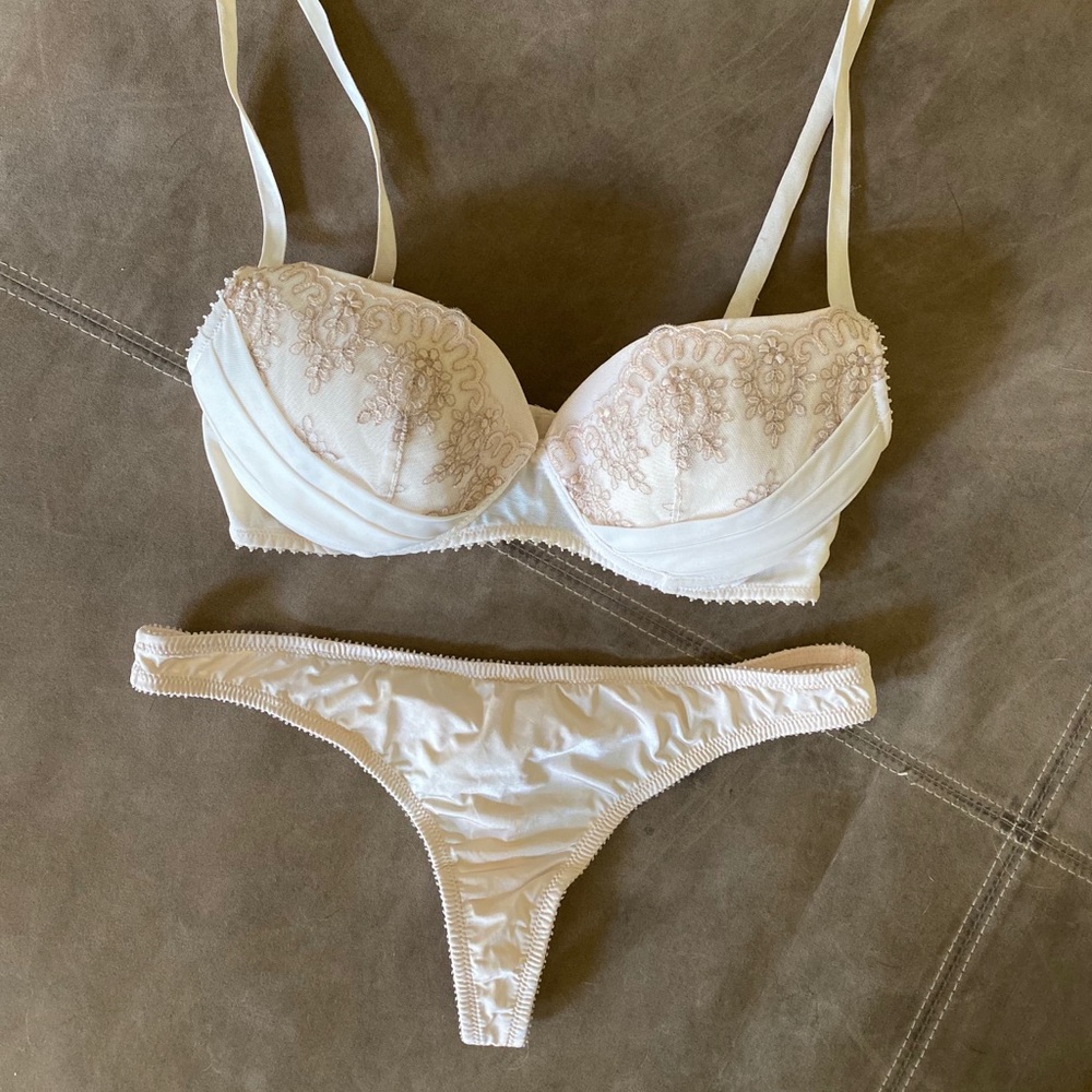 Size 34B nude lace bra and thong set